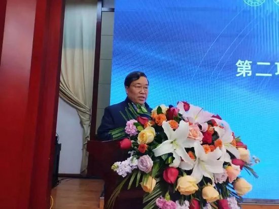 校党委副书记李廷吉致辞